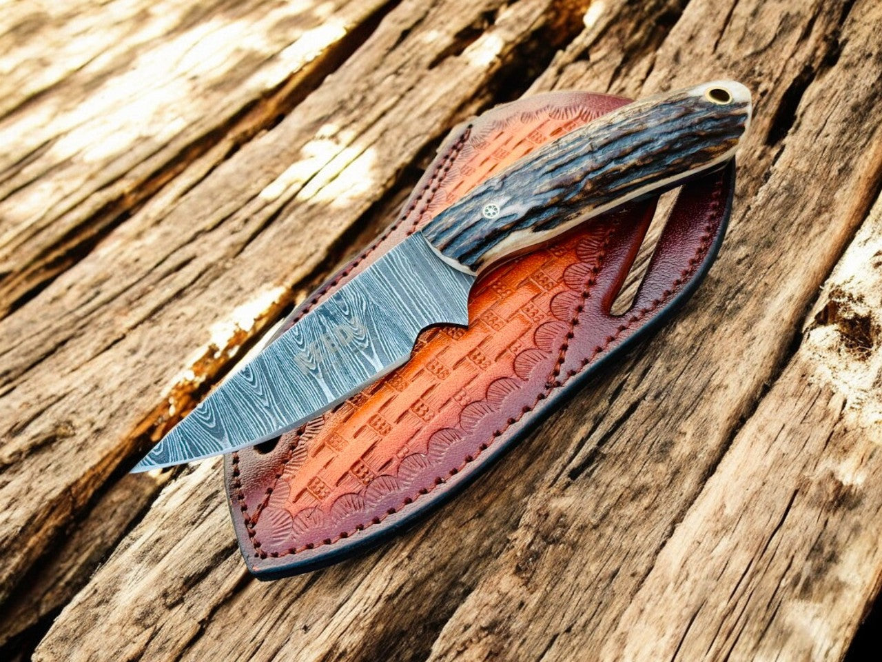 Belt Knife 3.5" Damascus Blade with Antler Horn Handle & Sheath
